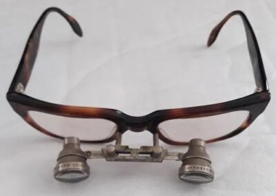 de la marca AUS JENA x2 hecho en alemania.incluye las gafas