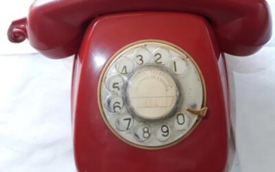 Telefono vintage rojo marca Citesa